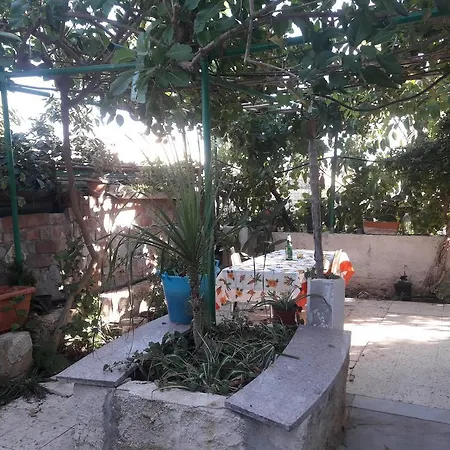 Casa Gelsomino بيت ضيافة شاكا
